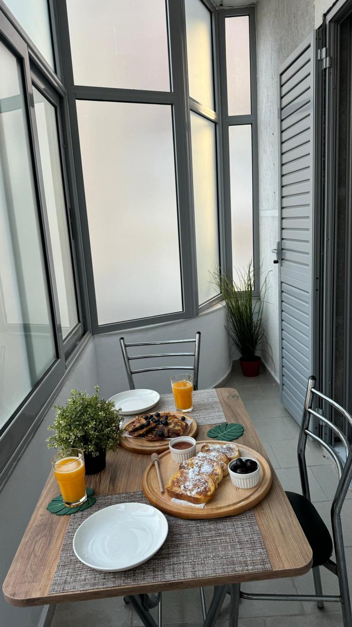 Peci Apartments จีโรคาสเตอร์ ภายนอก รูปภาพ